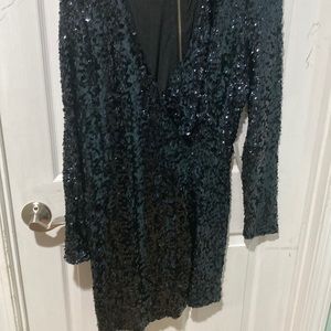 Venus sequin dress size xl. New with tags.